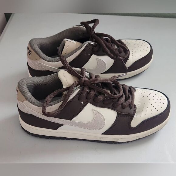 NIKE Otomo Katsuhiro x Nike SB Dunk Low Steamboy OST AshBrown Mocha - Picture 2 of 8